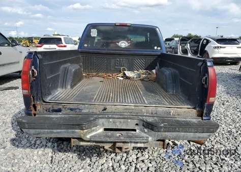 1996 GMC Sierra C1500 z USA, uszkodzony, nr VIN 1GTEC19M8TE549865